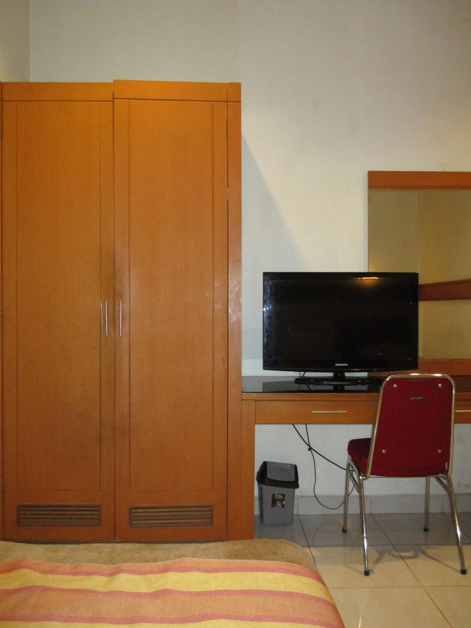 Hotel Caravan Tanah Abang Джакарта Екстериор снимка